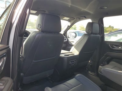 2023 Chevrolet Suburban RST