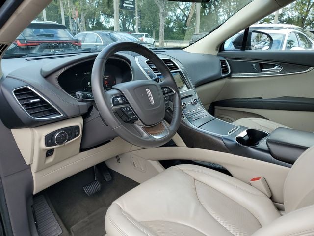 2019 Lincoln Nautilus Select