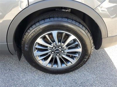 2023 Lincoln Nautilus Standard