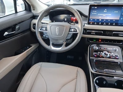2023 Lincoln Nautilus Standard