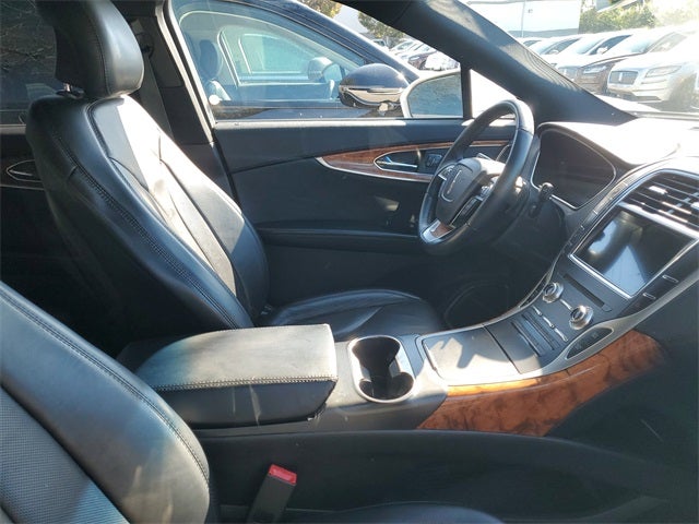 2019 Lincoln Nautilus Select