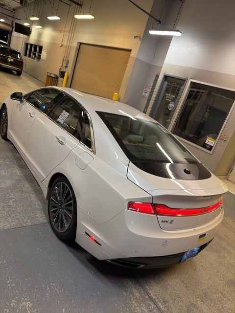 2016 Lincoln MKZ Hybrid Base