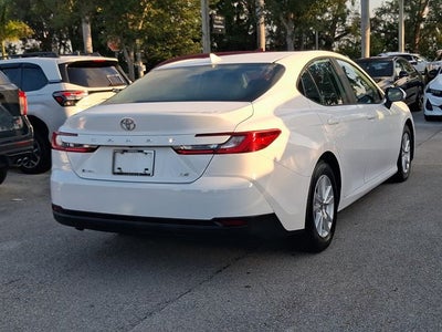 2025 Toyota Camry SE