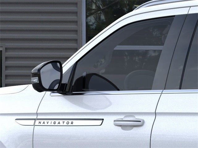 2025 Lincoln Navigator Reserve Service Loaner