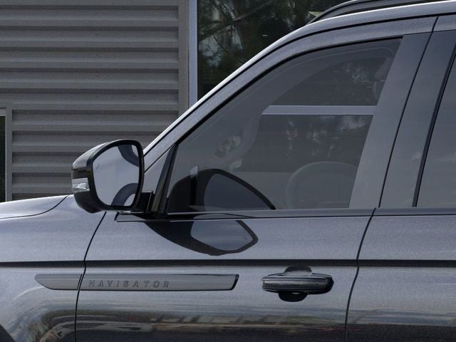 2025 Lincoln Navigator Reserve Service Loaner