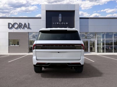 2027 Lincoln Navigator Premiere