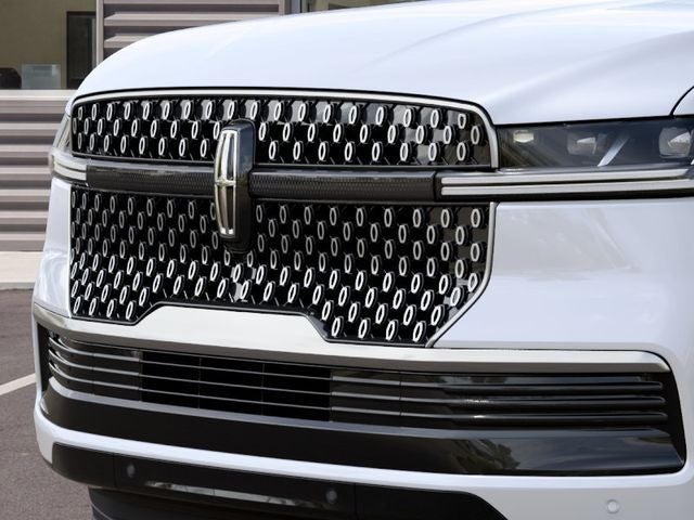 2027 Lincoln Navigator Premiere