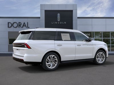 2027 Lincoln Navigator Premiere