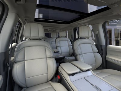 2025 Lincoln Navigator L Reserve Service Loaner