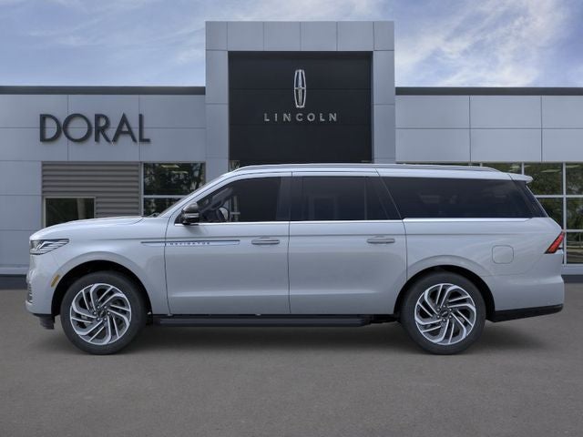 2026 Lincoln Navigator L Premiere