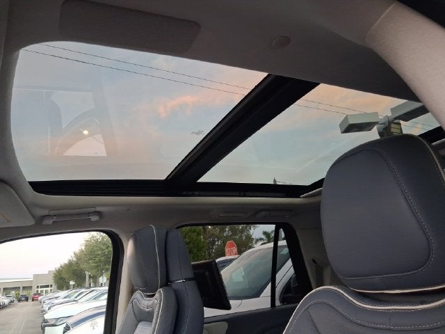2022 Lincoln Navigator L Black Label