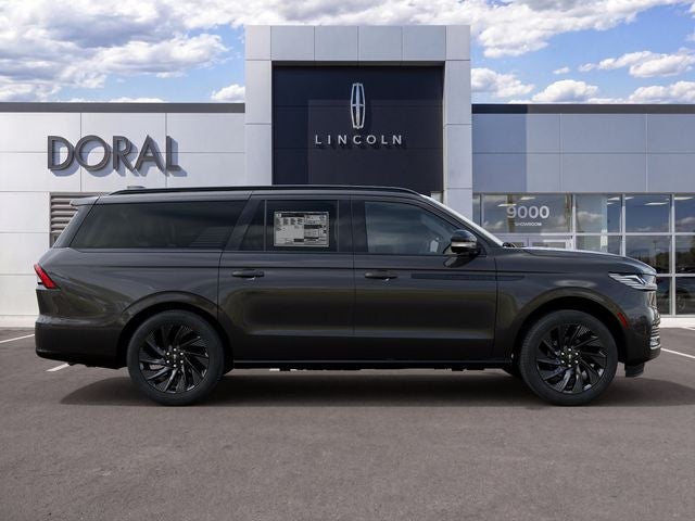 2027 Lincoln Navigator L Reserve