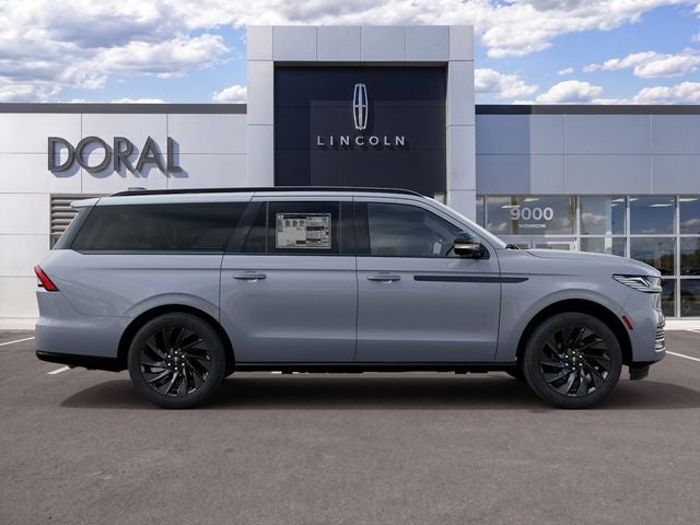 2027 Lincoln Navigator L Reserve