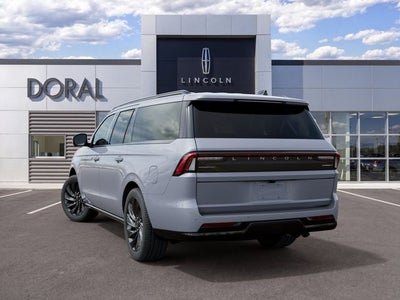 2027 Lincoln Navigator L Reserve