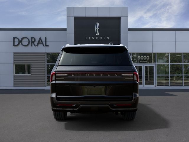 2027 Lincoln Navigator L Reserve