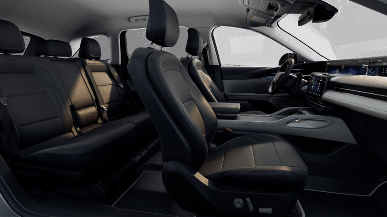 2025 Lincoln Nautilus Premiere Service Loaner