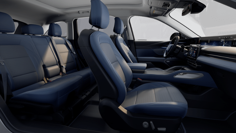 2025 Lincoln Nautilus Reserve Service Loaner