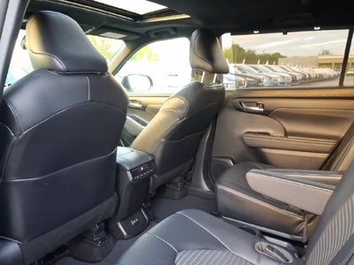 2023 Toyota Highlander XSE