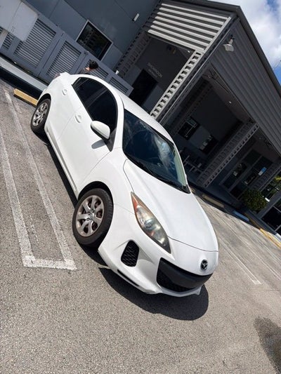 2013 Mazda Mazda3 i Sport