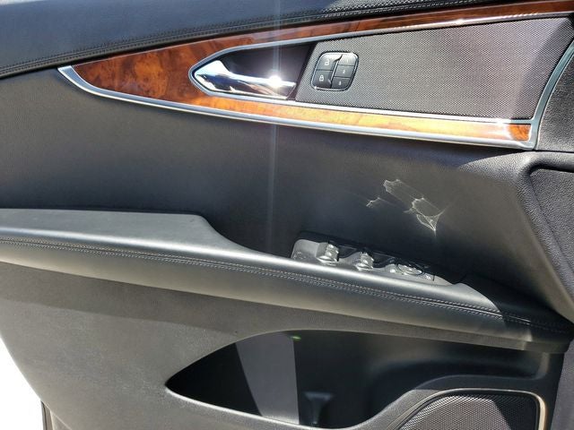 2019 Lincoln Nautilus Select