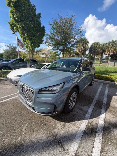 2023 Lincoln Corsair Standard