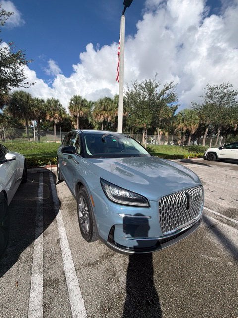 2023 Lincoln Corsair Standard