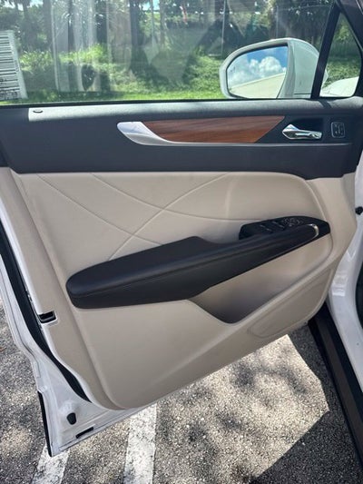 2019 Lincoln MKC Select