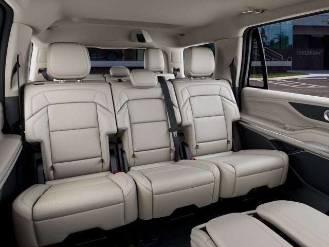 2027 Lincoln Navigator Premiere