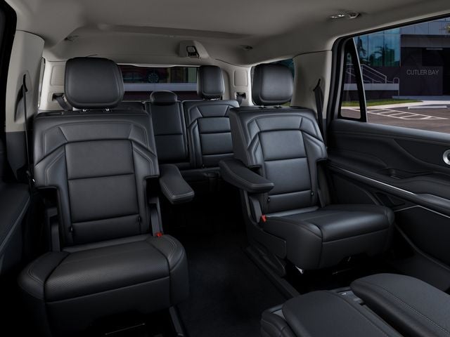 2027 Lincoln Navigator Premiere