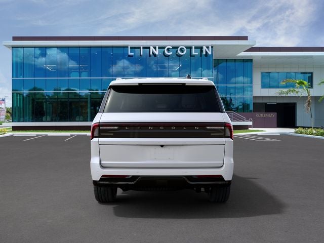 2027 Lincoln Navigator Premiere