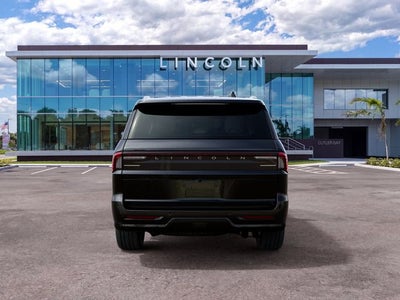 2027 Lincoln Navigator Premiere
