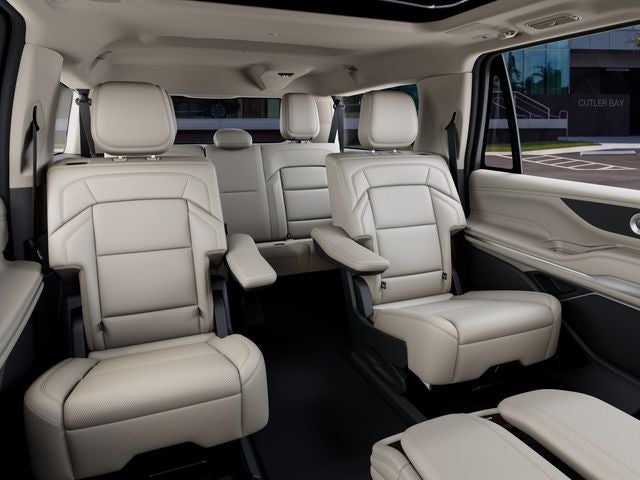 2027 Lincoln Navigator L Reserve