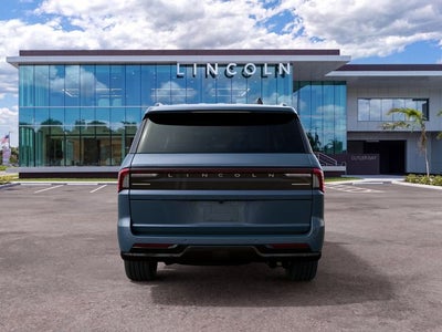 2027 Lincoln Navigator L Reserve