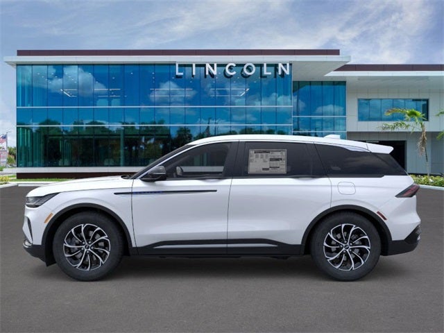 2025 Lincoln Nautilus Premiere Service Loaner