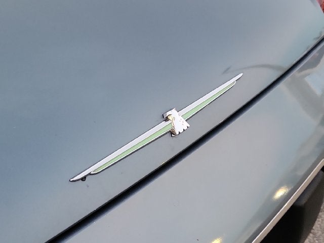 2005 Ford Thunderbird Base