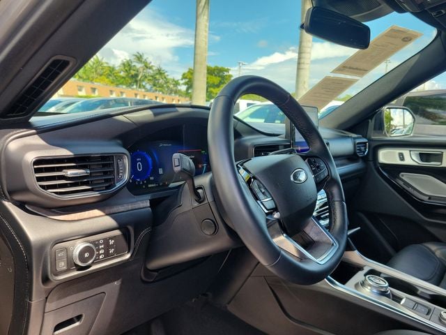 2023 Ford Explorer Platinum