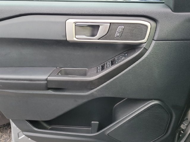 2023 Ford Explorer Base