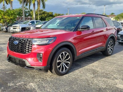 2025 Ford Explorer ST-Line