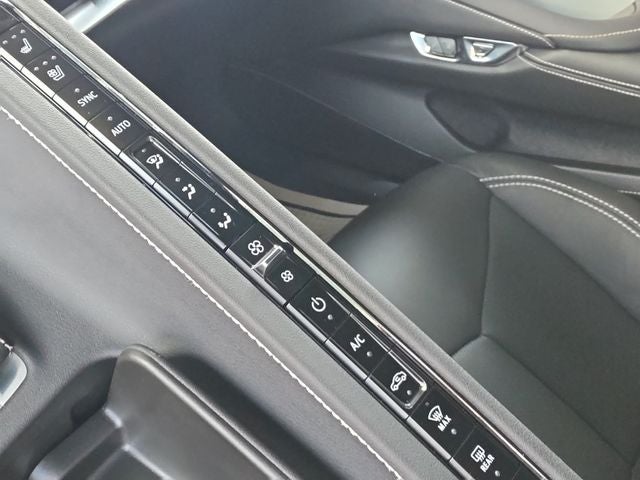 2025 Chevrolet Corvette Stingray 2LT