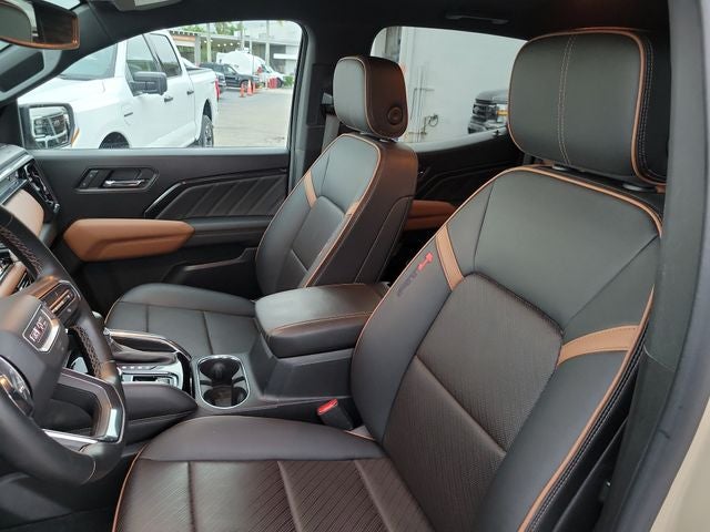 2023 GMC Canyon AT4