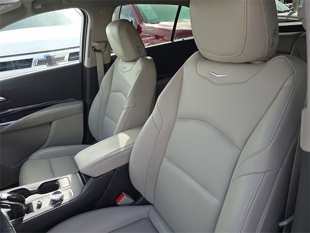 2023 Cadillac XT4 Luxury