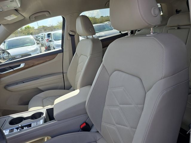 2025 Volkswagen Atlas 2.0T SE