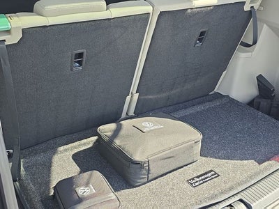 2025 Volkswagen Atlas 2.0T SE