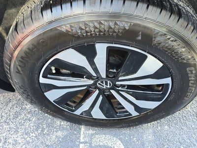 2025 Volkswagen Atlas 2.0T SE