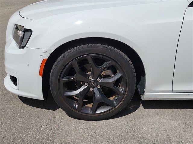 2023 Chrysler 300 Touring