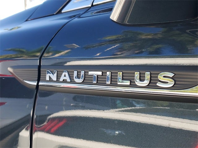 2023 Lincoln Nautilus Standard