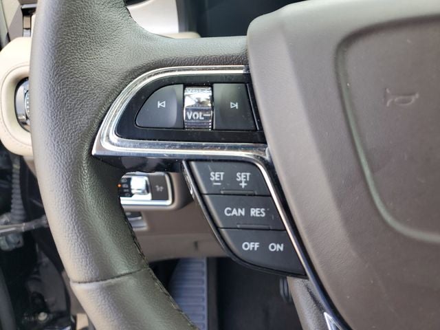 2022 Lincoln Nautilus Standard