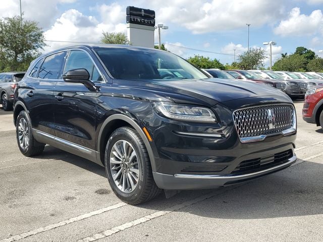 2022 Lincoln Nautilus Standard