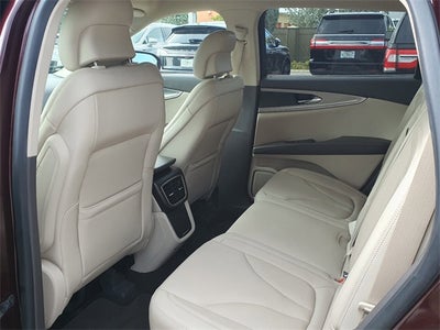 2019 Lincoln Nautilus Select