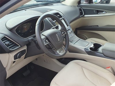 2019 Lincoln Nautilus Select